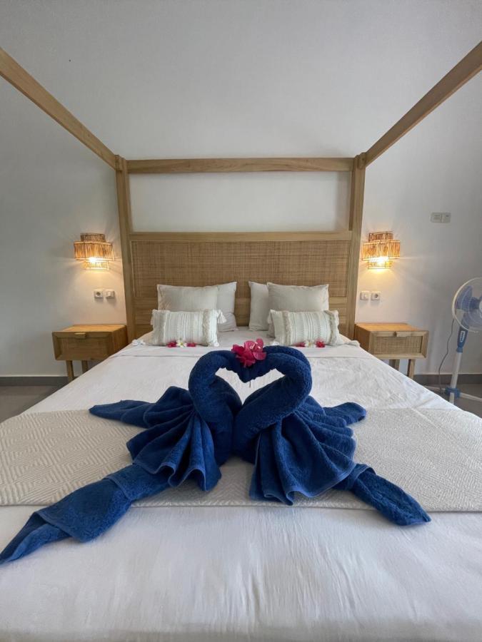 Blue Emocean Dive Resort Moyo Island Esterno foto
